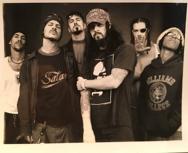 ロブ・ゾンビのインスタグラム：「Flashback to 1997 with @officialpowerman5000 . They are on the road kicking ass right now. All new dudes except @spiderone. I think they are better than ever. Go check them out! Next stop Las Vegas! #powerman5000 #robzombie #whenworldscollide」