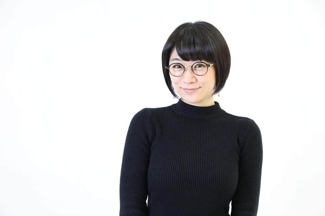 のインスタグラム：「4月&平成お疲れ様でした★ ・ みなさんのお陰で毎日楽しい平成でした☆ 令和も特に何が変わるわけじゃないけど、私に関わってくれる人たちみんながもっともっと笑顔になるように、まずは私から笑顔振りまきますね😆 ・ 令和の時東ぁみもよろしくお願いします🙇‍♀️ ・ #時東ぁみ #平成 #平成最後 #令和 #令和元年 #4月 #終わり #新しい元号 #みんな笑顔 #笑顔振りまきます #今後もよろしくお願いします #カレンダー #calender #時東ぁみカレンダー #tokitoamicalender  #スタジオ #studio #ハピリィ #ハピリィフォトスタジオ #happilyphotostudio #ハピリィリュクス #ハピリィリュクス六本木店 #ハピリィ六本木」