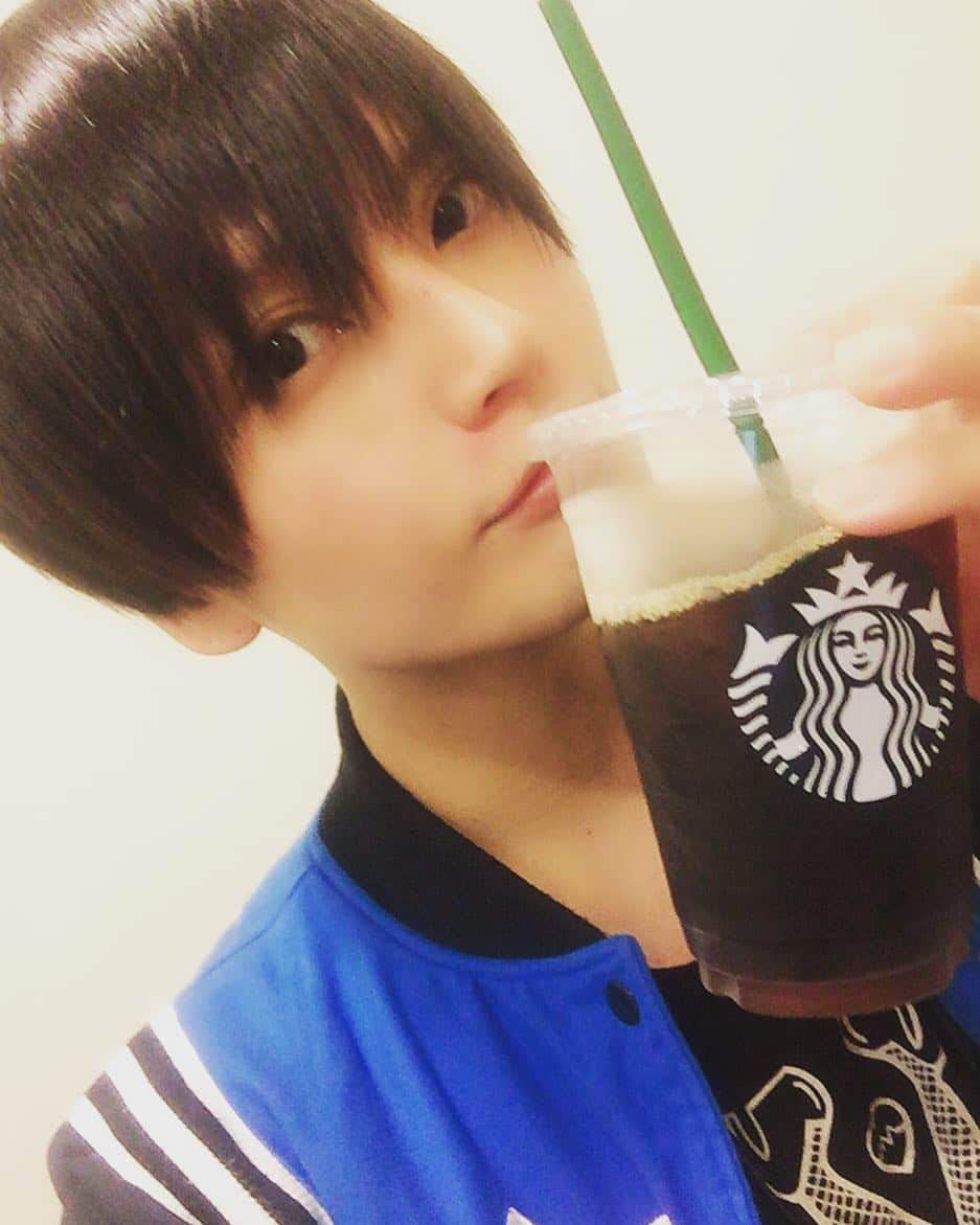 友常勇気さんのインスタグラム写真 - (友常勇気Instagram)「Heisei era last coffee. good taste(๑´ㅂ`๑) the last day of the Heisei era! #平成最後 #友常勇気  #平成最後のコーヒー #平成最後を使いたかった #笑」4月30日 18時24分 - yuki_tomotsune