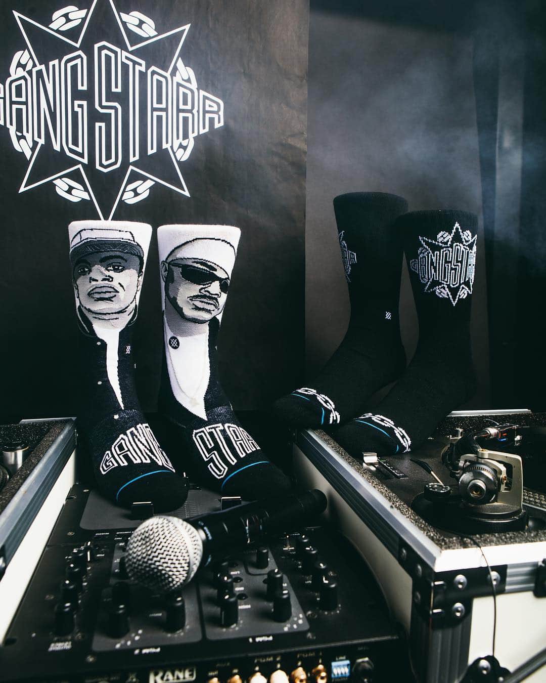 Stanceさんのインスタグラム写真 - (StanceInstagram)「Step in the Arena 🎤 #StanceAnthem is proud to present an official collection with legendary hip hop duo Gang Starr. The collection pays homage to the undeniable impact made by lyricist Guru and DJ/producer @djpremier throughout the 1990s and early 2000s, with designs boasting the duo's unmistakable likeness, as well as a Gang Starr Logo design. Available now.」4月30日 9時39分 - stanceofficial