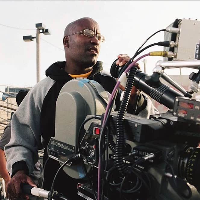 LL・クール・Jさんのインスタグラム写真 - (LL・クール・JInstagram)「You moved the cultural needle for millions. You’re physically gone, but your legacy lives on. @johnsingleton  Rest in power my brother. May the Lords love and light embrace your soul; Your friends and your family. 🙏🏾 🎥 👑 #ripjohnsingleton」4月30日 10時23分 - llcoolj