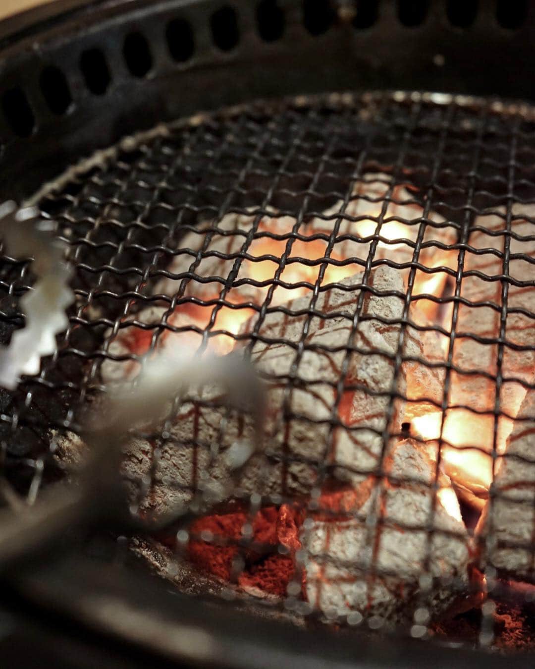島野ミキさんのインスタグラム写真 - (島野ミキInstagram)「・ ・ 📍 焼肉勉強  @yakiniku_benkei "A5ランク黒毛和牛"のとろける極上ステーキ肉と 厚切り牛タンがたまらなく美味しかったです。 冗談抜きで今まで食べた牛タンの中で一番美味しかった。 店長さんも感じの良いお店で また行きたいと思えるそんなお店でした😌✨ ・ ・ #三郷焼肉 #焼肉勉強 #記念日デート #三郷グルメ #吉川焼肉 #埼玉焼肉 #三郷デート #ららぽーと新三郷 #pr #コラボベース#肉#肉食女子#牛タン#Life #乾杯#ビール#飲み会#飲み#女子会#食レポ#グルメ旅#グルメ巡り#グルメ好き#family#ステーキ#🥩#焼肉#焼肉大好き#黒毛和牛」4月30日 10時27分 - miki_shimano