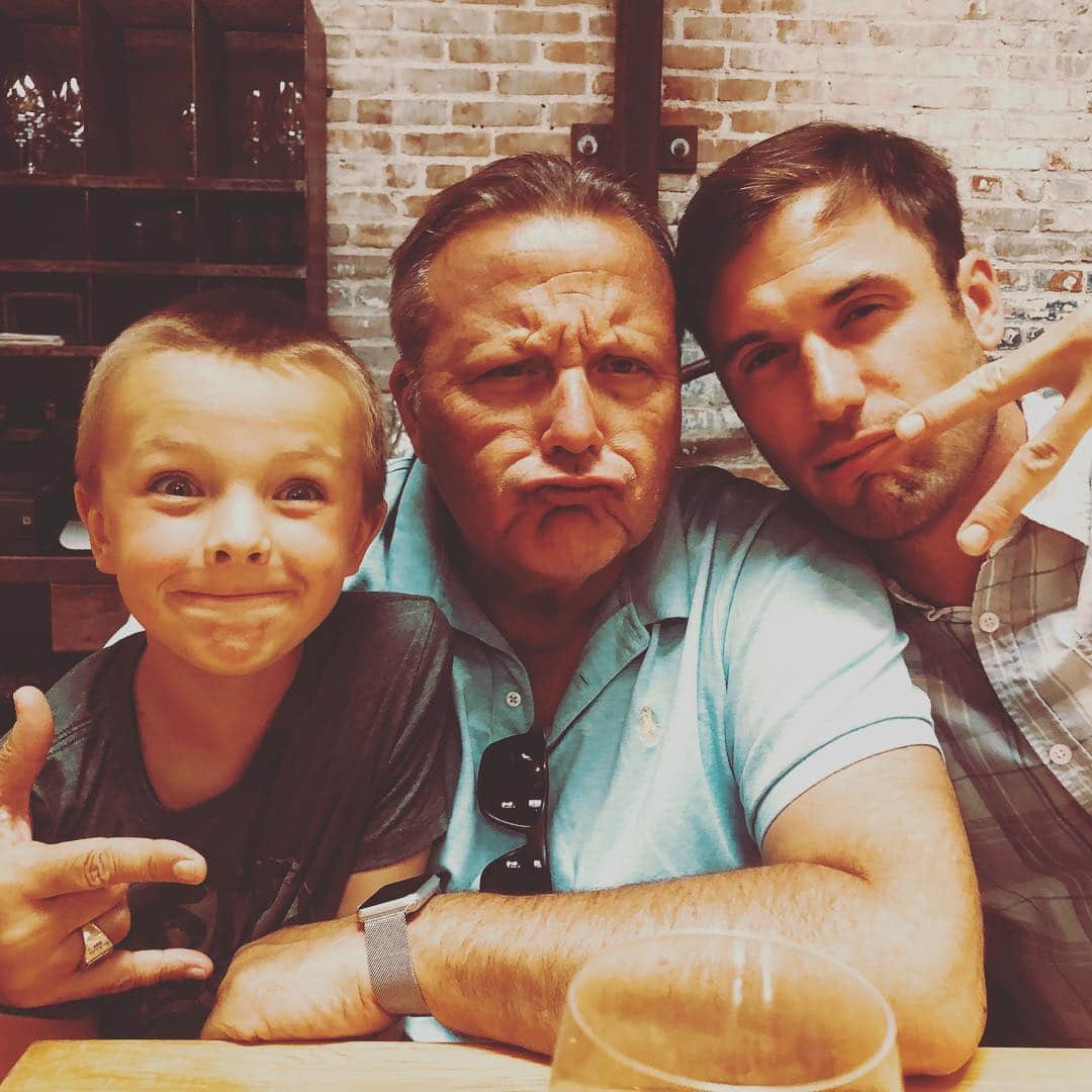トニー・アゼベドのインスタグラム：「The boys in #lajolla」