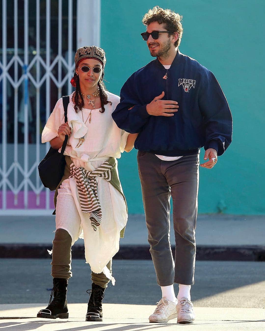 Just Jaredさんのインスタグラム写真 - (Just JaredInstagram)「Shia LaBeouf and FKA twigs are still going strong as a couple! They were seen shopping in L.A. on Monday afternoon. #ShiaLaBeouf #FKAtwigs Photo: Mega」4月30日 11時15分 - justjared
