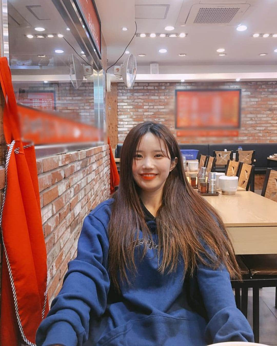 Mnetさんのインスタグラム写真 - (MnetInstagram)「⠀⠀⠀ 짬뽕은 날 웃게 하지,, ⠀⠀⠀ #짬뽕is마이라이프 #하영」4月30日 11時25分 - officialfromis_9