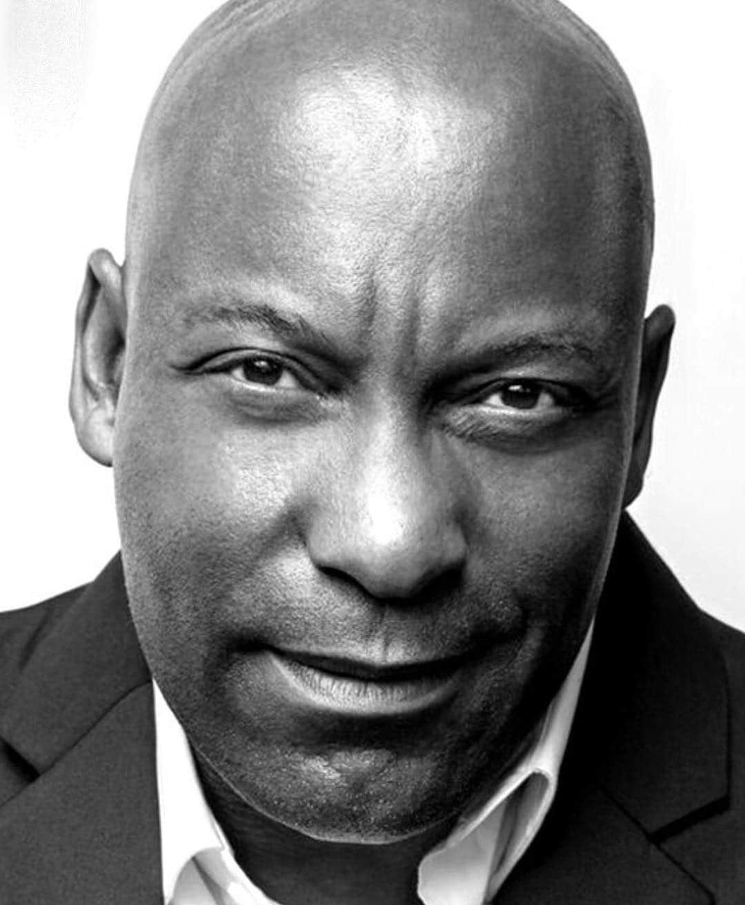 ボリス・コジョーさんのインスタグラム写真 - (ボリス・コジョーInstagram)「RIP John Singleton. A master filmmaker who opened doors we’re still walking through today. Thank you for your advice, artistry and representation. 🙏🏾🙏🏾🙏🏾」4月30日 11時35分 - boriskodjoe