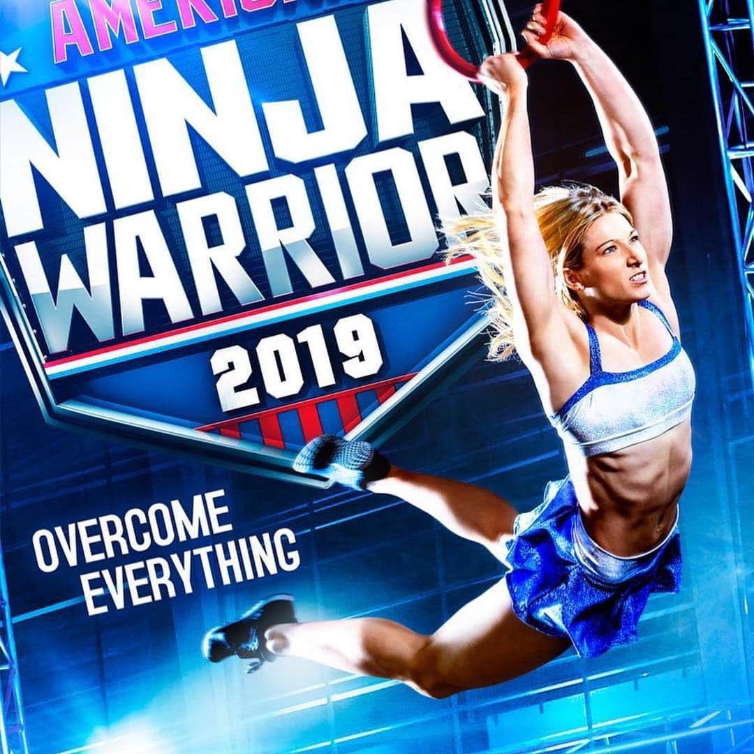 ジェシー・グラフさんのインスタグラム写真 - (ジェシー・グラフInstagram)「It’s coming!!! #americanninjawarrior debuts May 29 at 8/7c on NBC! #beyourownhero #ninjawarrior #wereback」4月30日 11時37分 - jessiegraffpwr