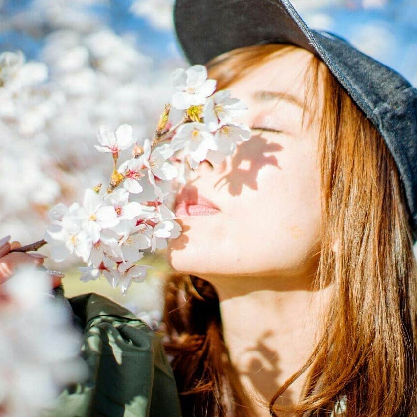 山川恵里佳さんのインスタグラム写真 - (山川恵里佳Instagram)「・ ・ 🌸🌸🌸🌸🌸🌸🌸🌸🌸🌸🌸🌸🌸🌸🌸🌸🌸🌸🌸🌸🌸🌸🌸🌸🌸 ・ ・ ・ #平成終わるってよ#平成最後の桜#写真スライドしてね♡」4月30日 11時43分 - erika_3_official