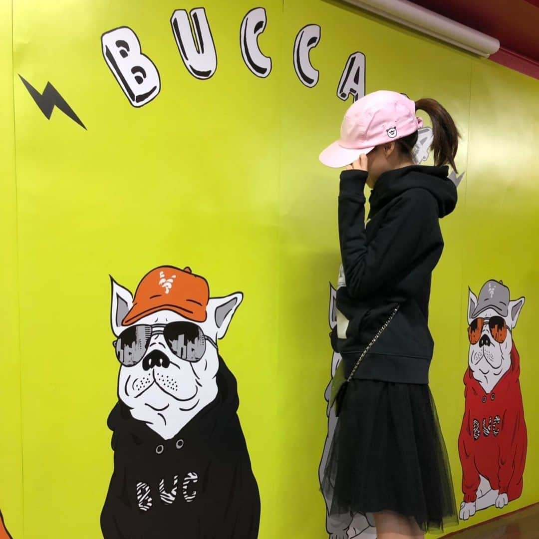のインスタグラム：「最終日滑り込みセーフ🐻  #bucca44 #bucca  #木下先輩#ユニセックスできれちゃう #お値段優しいのに生地が良い✨✨ #とにかくスタッフがみんな良い人  #また大阪くるのを楽しみに待ってます」