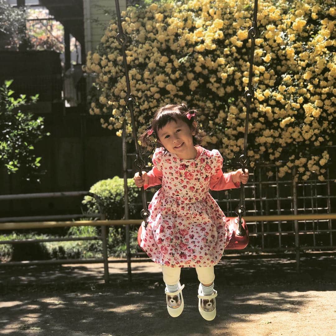 橋本麗香のインスタグラム：「メルヘンさんがゆく🎀💗🥰 ． #きゃーちゃん0219」
