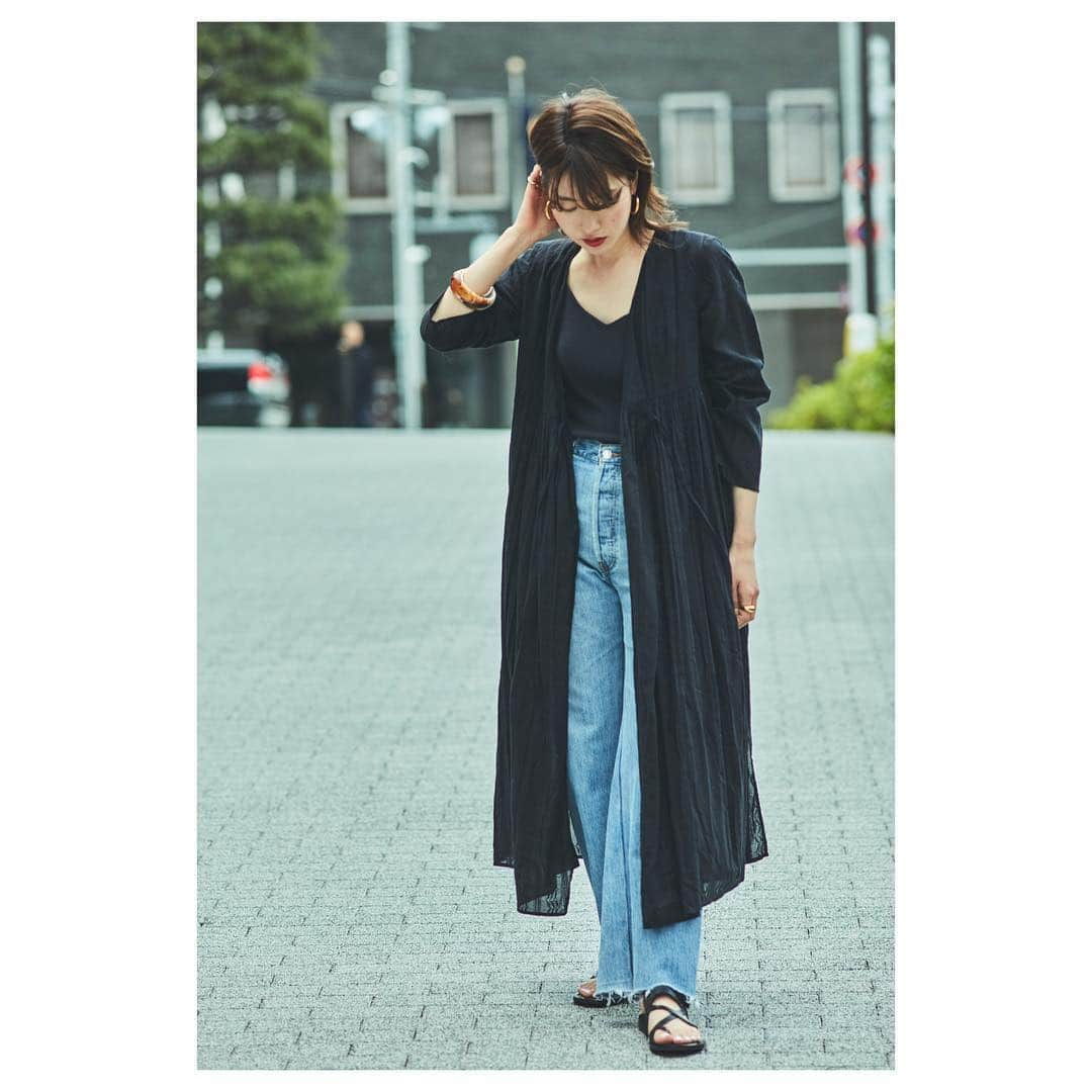 plageさんのインスタグラム写真 - (plageInstagram)「〝ne quittez pas〟﻿ 5/1(wed.)New in！﻿ WEB予約殺到！﻿ 毎年人気のブランド【ne Quittez pas】がついに明日入荷！﻿別注3型を含む豊富なバリエーションでご用意しております。﻿ ﻿ 明日5/1(wed.)より全店販売スタート！﻿ 別注CROSS OVER JQD ロングスリーブ﻿ ¥15,000+tax﻿ col:ブラック﻿ size:free﻿ ﻿※お問い合わせ多数につき、お取置き/お取寄せのサービスは致しかねます。予めご了承ください。 #Plage #プラージュ﻿ #baycrews #fashion ﻿ #coordinate #nequittezpas」4月30日 12時53分 - plage_jp