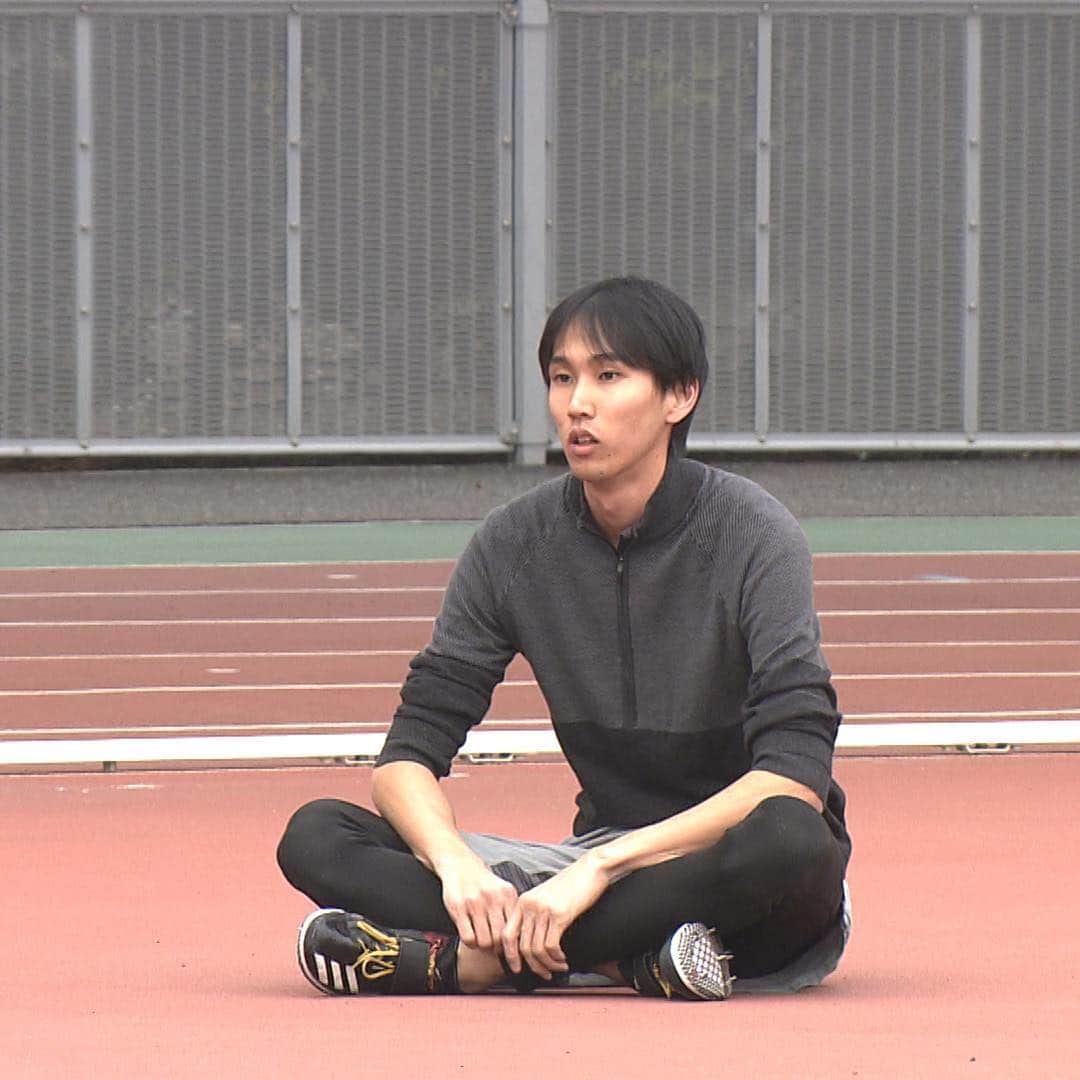 日本テレビ「POWERフレーズ」のインスタグラム：「#走高跳  #戸邉直人 選手 のこぼれ話  取材日はテレビ・新聞・雑誌とメディア対応に追われた戸邉選手。 公開練習では60名近い取材陣が取材。  試合でもこんなに間近で見られことはないので緊張したとのこと。  その後も分刻みの取材を一つ一つ丁寧に、真摯に応えていく姿に取材陣からも感嘆の声が出ていました✨」