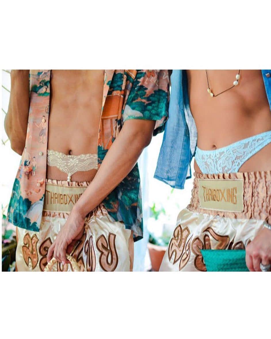 のインスタグラム：「SIAM QUEENS  @panginaheals and @theetheerawatph  Photography @duke187cm  Creative Direction/styling @shun_watanabe  Thanks for my BKK family @chomchomw @__a.u__ 🌴🌴🌴」