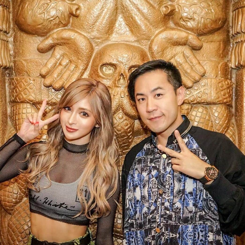 DJ DAIKI（若林大輝）さんのインスタグラム写真 - (DJ DAIKI（若林大輝）Instagram)「【平成最後のDJ in 札幌】 . 平成最後の出演は 札幌キングムーで @yunkoro519 ちゃんと DJしてきました☺️ . @remi_1103 ちゃんも サプライズで盛り上げてくれて 皆で最高に盛り上がった夜でした🔥 . キングムー小林さんをはじめ 札幌の皆さんの温かすぎて めちゃくちゃ楽しい時間を 過ごせました🙌🙌🙌 ありがとうございました！！ . キングムー3周年おめでとうございます！ これからも札幌の夜を 最高に盛り上げていってください😉 . またご一緒できるのを 楽しみにしています♪ . それでは皆様良い令和元年を 迎えましょう👏👏👏」4月30日 14時13分 - daiki.wakabayashi