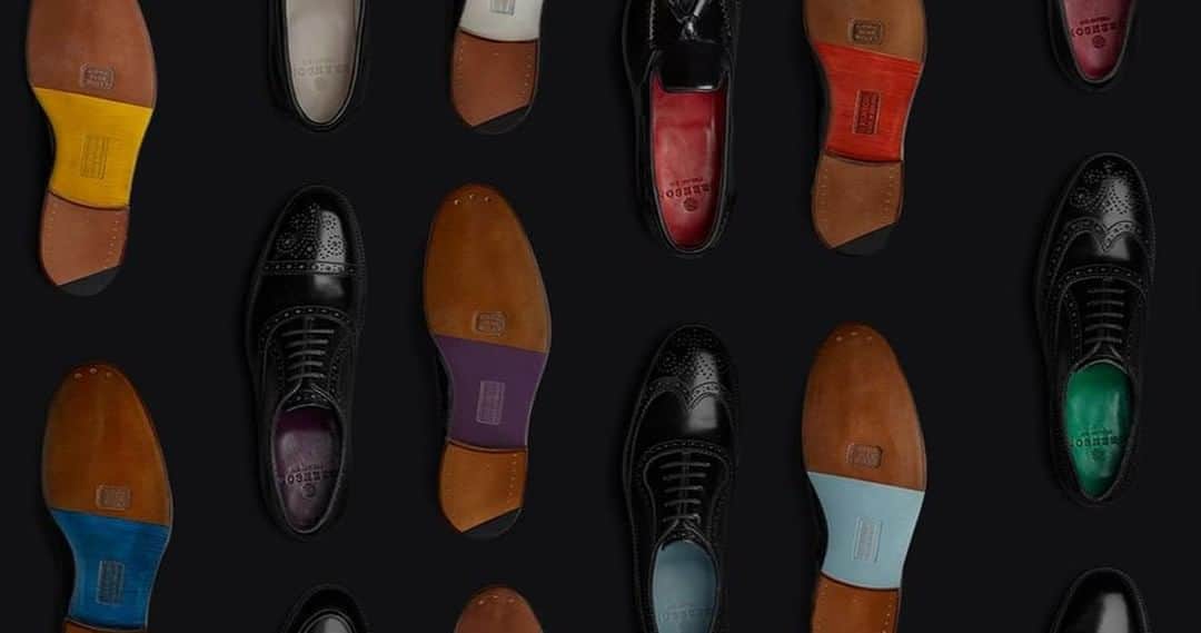 のインスタグラム：「⁣ This is our classic City shoe collection of the must have styles that you need if you’re going to cut it in the Square Mile. The last shape is classic but not old fashioned and the designs are all exactly as they should be, no clever twists.⁣ ⁣ What makes them special is the “closed channel” soles with hand painted waists and hand painted linings to match. This is the pinnacle of English shoemaking, made “skin to box” in the Grenson factory.⁣ ⁣ Tim Little, CEO & Creative Director⁣ ⁣ -⁣ ⁣ ⁣ ⁣ #grenson #menswear #grensonshoes #grensonbrogues #mensfashion #mensstyle #thegoodshoe #londoncollection #madeinengland」