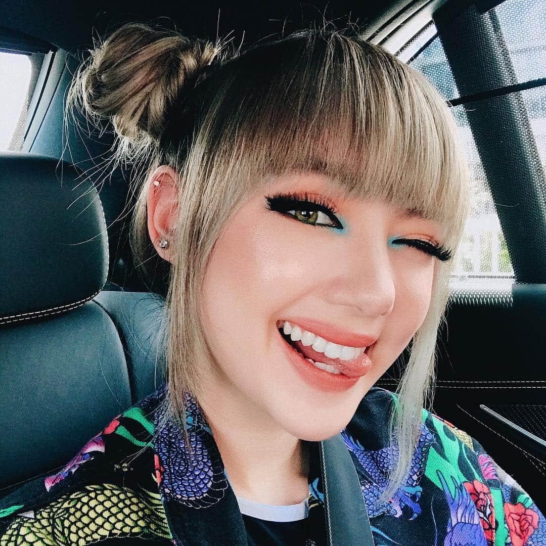 ヤンニーン・ワイゲルさんのインスタグラム写真 - (ヤンニーン・ワイゲルInstagram)「😛」4月30日 14時59分 - jannineweigel