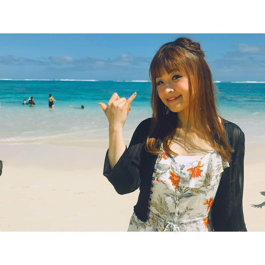 浅田梨奈さんのインスタグラム写真 - (浅田梨奈Instagram)「Hawaii🌺🌈🌴2月の女子旅💛 これで最後だよ🙋‍♀️ #hawaii #女子旅 #sunset #たくさん笑って #たくさん癒された #私が好きな #みんなのベストショット #けあきちゃん写真 #写り込んでるおばあちゃん #めちゃ気になる」4月30日 15時10分 - asdrn528