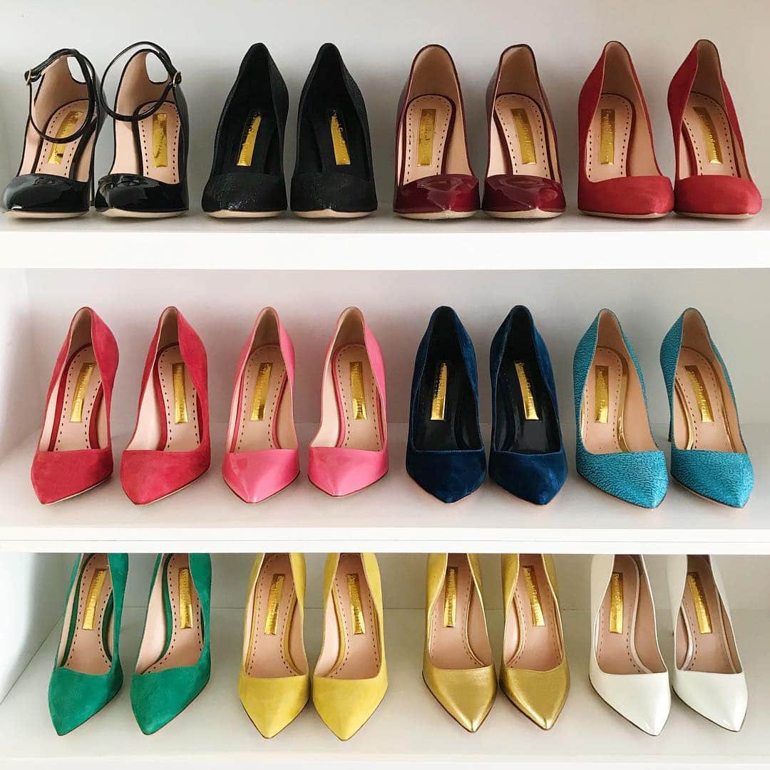ルパートサンダーソンのインスタグラム：「Over the rainbow 🌈 | Some of our classic pumps in our press office | #BehindTheScenes #RupertSanderson #ShoeLove #HighHeels #RainbowShoes #ShoeCloset #PerfectPumps」