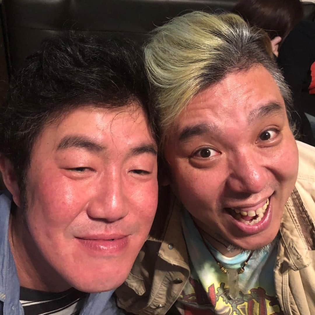 DUTTCHさんのインスタグラム写真 - (DUTTCHInstagram)「久々に高校の時に世話になった 先輩方と。  知ってる人がいたら、かなりの マニアック！  笑静雑楽のメンバーでした。  #ごもくめしZ #bullkey #家族」4月30日 15時46分 - uzmkduttch