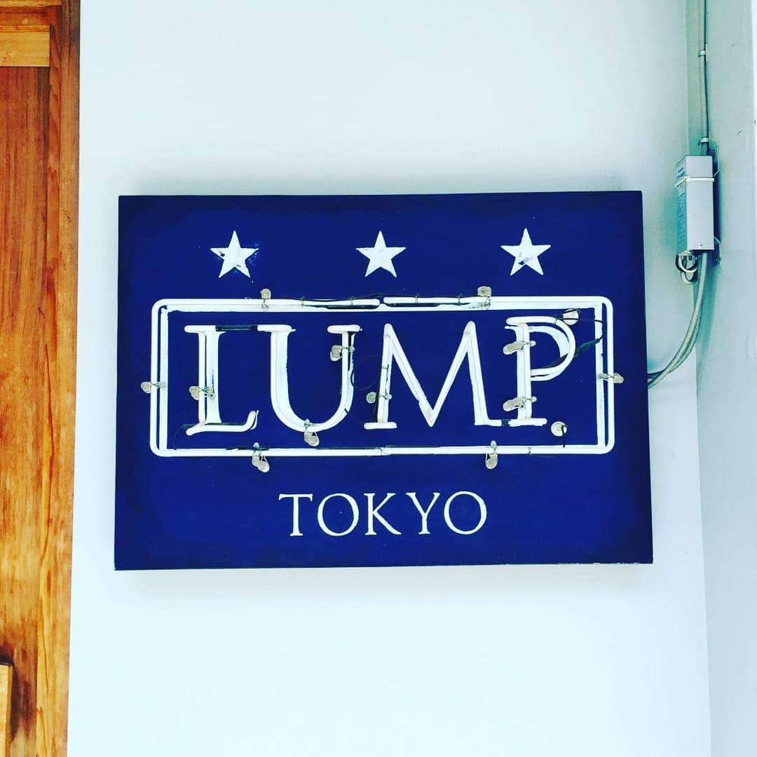 ウィズリミテッドさんのインスタグラム写真 - (ウィズリミテッドInstagram)「LUMP TOKYO  has special Holiday hours! May 1.2 and 3, We will be open from 12:00 to 19:00！ Please come and enjoy! LUMP TOKYOは明日5/1 . 5/2 . 5/3は休まず営業いたします。 皆様のご来店心よりお待ちいたしております。 #whiz #whizlimited #authenticwearalways #lumptokyo #harajuku #tokyo」4月30日 15時47分 - whiz_limited
