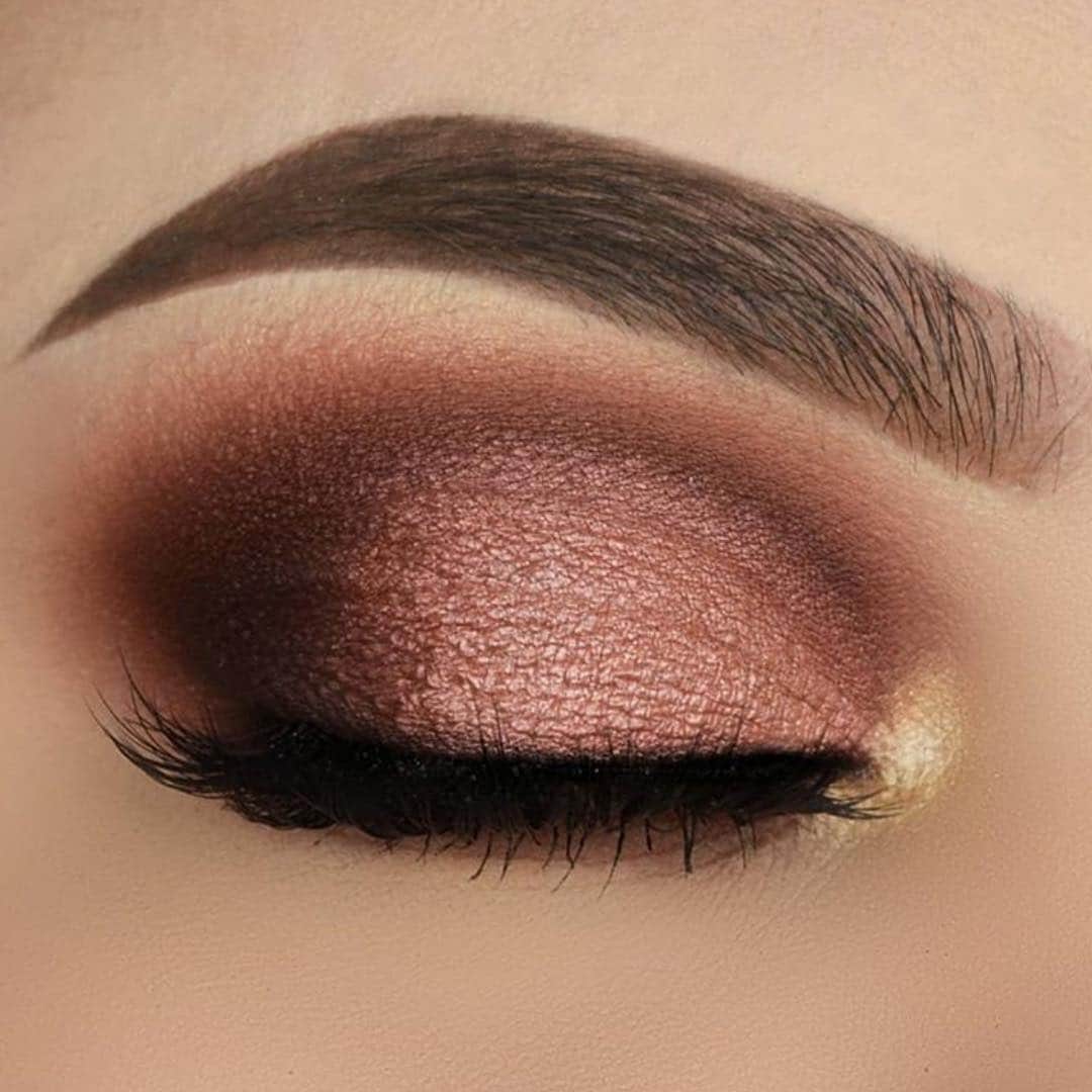 Anastasia Beverly Hillsさんのインスタグラム写真 - (Anastasia Beverly HillsInstagram)「Soft Glam look @caterina_triant 💕 using the Soft Glam Palette on eyes & #Dipbrow in Medium Brown on brows」4月30日 16時07分 - anastasiabeverlyhills