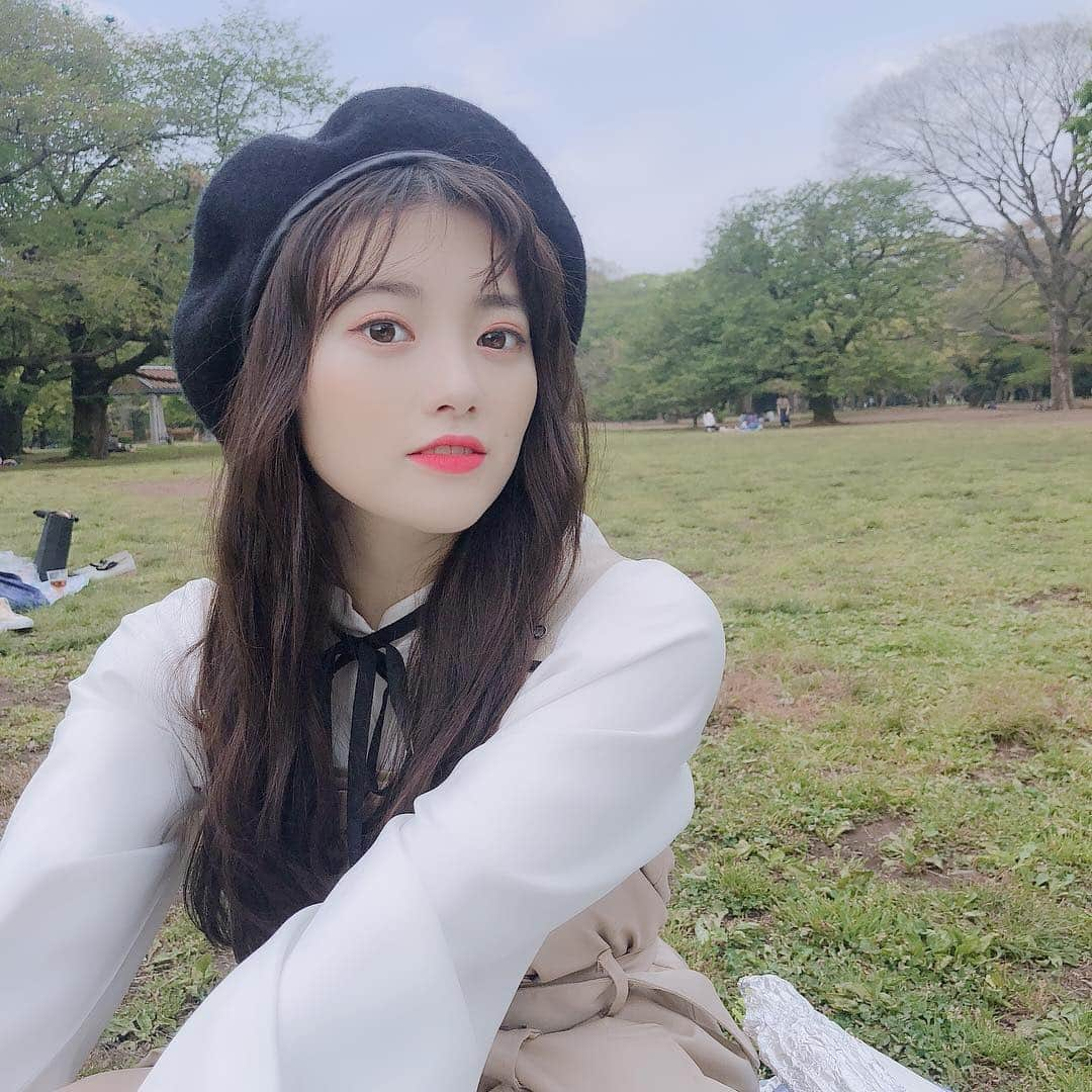 木本花音さんのインスタグラム写真 - (木本花音Instagram)「picnic☘️﻿ ﻿ #ピクニック #피크닉 #picnic #오오티디 #오오티디룩 #데일리룩 #데일리룩코디 #데일리 #코디스타그램 #코디 #패션 #패션스타그램 #옷스타그램 #옷 #얼짱 #얼스타그램 #ootd #ootdfashion #fashion #fashionista #instafashion」4月30日 16時41分 - nonnonkanon9811