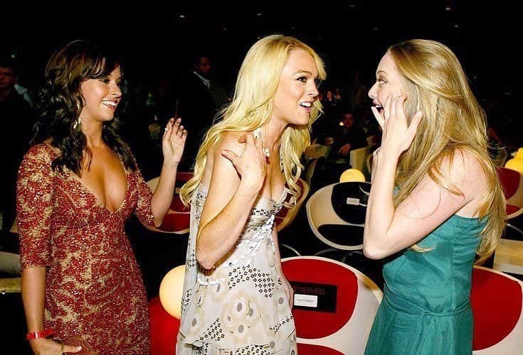 E! Onlineさんのインスタグラム写真 - (E! OnlineInstagram)「How many times can we mention that #MeanGirlsTurns15 today without our followers getting mad? The limit does not exist...And none for Gretchen Weiners. BYE. (📷: @gettyentertainment)」5月1日 3時27分 - enews