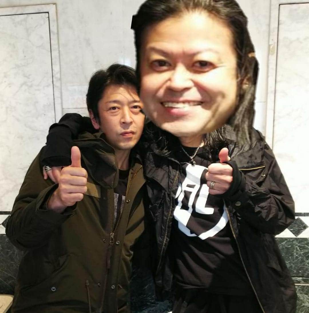 宙也さんのインスタグラム写真 - (宙也Instagram)「昭和の終わりに出会った榊原秀樹との残念な友情写真。  #宙也 #delax」4月30日 18時41分 - chuya_aquarius