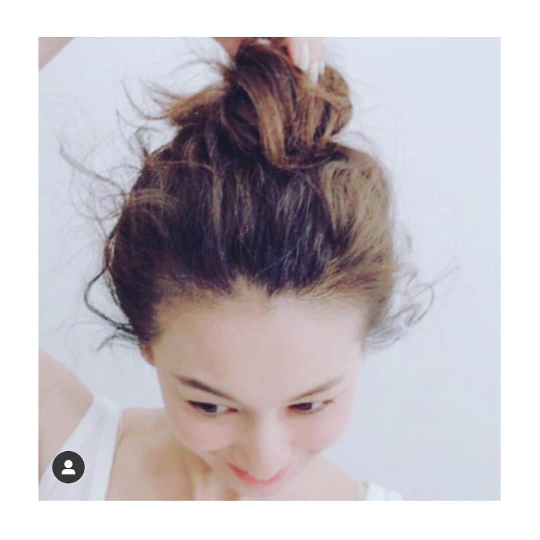 稲沢朋子さんのインスタグラム写真 - (稲沢朋子Instagram)「このヘアアレンジ流石の技✨💪 ありがとうございます！  まもなくですね 平成から令和へ どうぞよろしくお願いいたします  #repost @moriyukio_roi ・・・ story イナトモちゃんのボブスタイルを ヘアアレンジしてみた 似合う☆ 最新号は明日発売  @story_love40  @web_kob  @kobunsha_magazine  @ina_tomo  #稲沢朋子 #イナトモ #story #ファッション #hair #hairstyle  #ヘアアレンジ #UPスタイル #撮影 #ヘアメイク #hair&make #ボブスタイル #森ユキオ @roi_hairmake  @roi_salon  @roiwedding  @roi_omotesando_salon」4月30日 18時45分 - ina_tomo