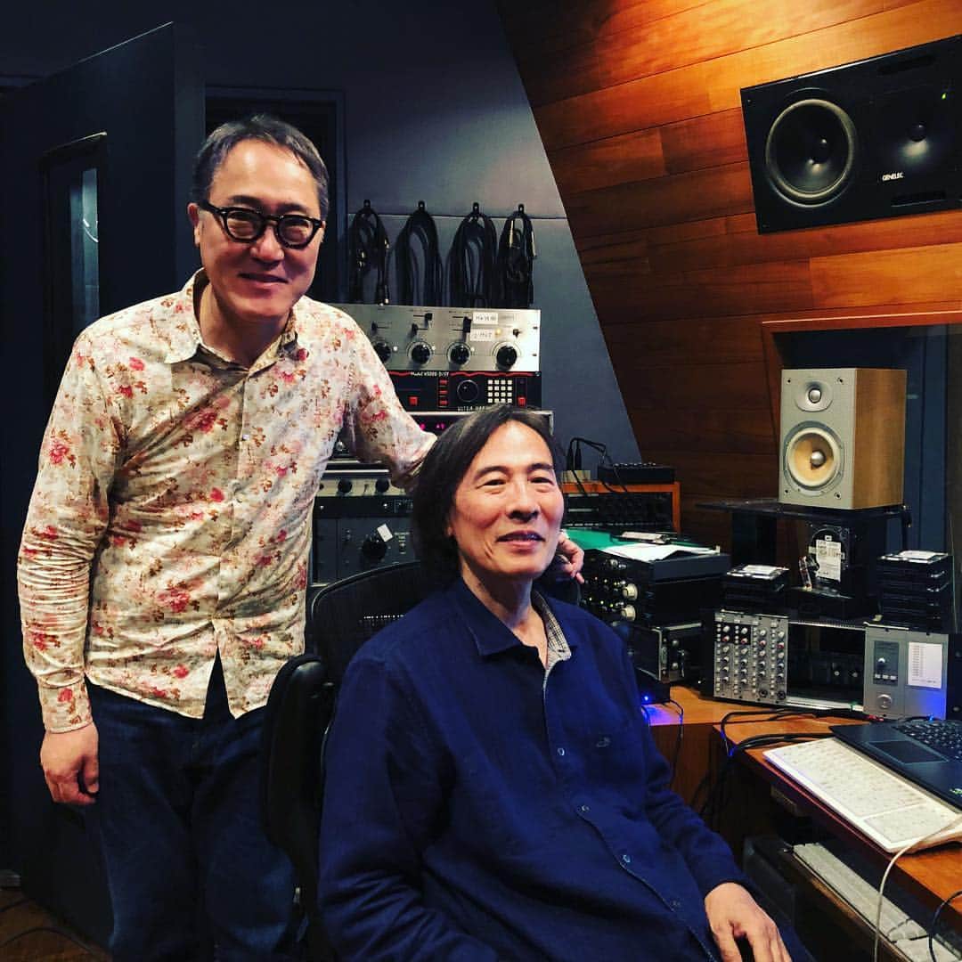 佐野史郎のインスタグラム：「平成最後の仕事は鈴木茂さんとアルバムのMIX🎶」
