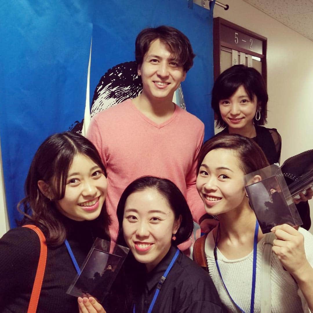 伊礼彼方さんのインスタグラム写真 - (伊礼彼方Instagram)「‪ご観劇ありがとうございました。‬ ‪平成最後のお仕事。‬ #SHIRANAMI で共演した‪素敵なレディー達が観に来てくれました。‬」4月30日 19時58分 - irei_kanata