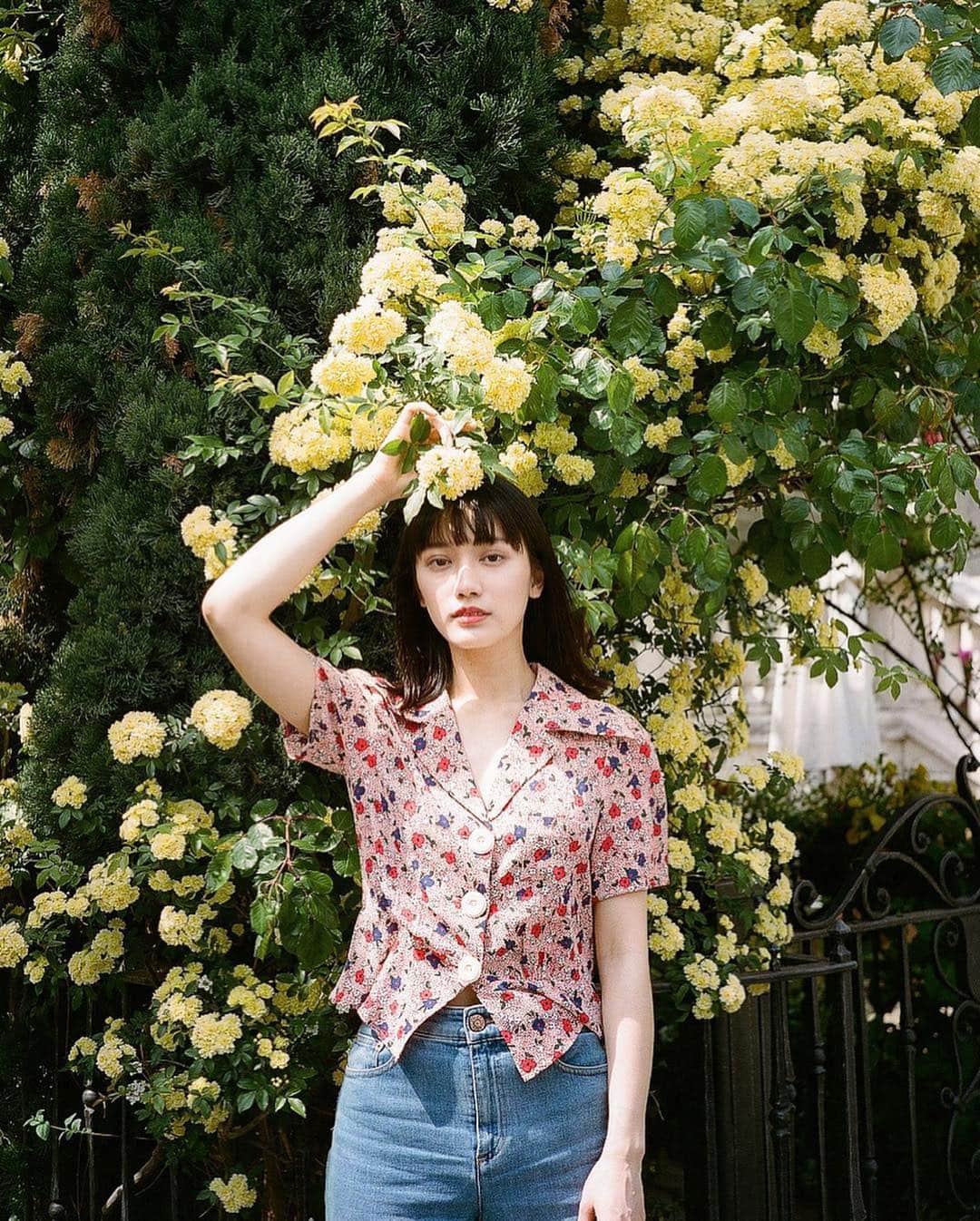 甲斐まりかさんのインスタグラム写真 - (甲斐まりかInstagram)「ラスト平成🌼🌼🌼 #フィルム #平成31年4月30日」4月30日 19時56分 - mari_ka95