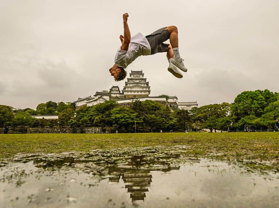 ケビン・マイヤーさんのインスタグラム写真 - (ケビン・マイヤーInstagram)「姫路城 - Himeji Castle 🌳 🏯 🌳  #justdoflip 📸 : @bricebaubit」4月30日 20時19分 - mayer.deca