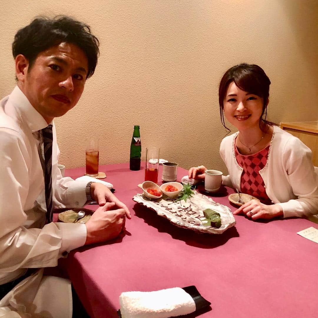 藤田りえさんのインスタグラム写真 - (藤田りえInstagram)「夫じゃないよ笑 仕事でとってもお世話になっているIさんとランチ。 向上心があってグルメで女子力の高い同い年のIさん。 いくつになっても異性のお友達は必要だなって思う。  #藤田りえ #フリーアナウンサー #アナウンサー #女子力  #女子力たかめ男子  #銀座ランチ  #銀座たまさか #とっても美味しい ！！ #おもてなしも一流 #リピしたい #綺麗な人と繋がりたい  #可愛い人と  #可愛いママになりたい」4月30日 20時21分 - rie_fujita.ana