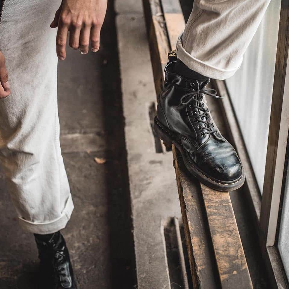 ドクターマーチンさんのインスタグラム写真 - (ドクターマーチンInstagram)「Lace up and get ready to take on the week in Docs. Link in our bio.」4月30日 20時25分 - drmartensofficial