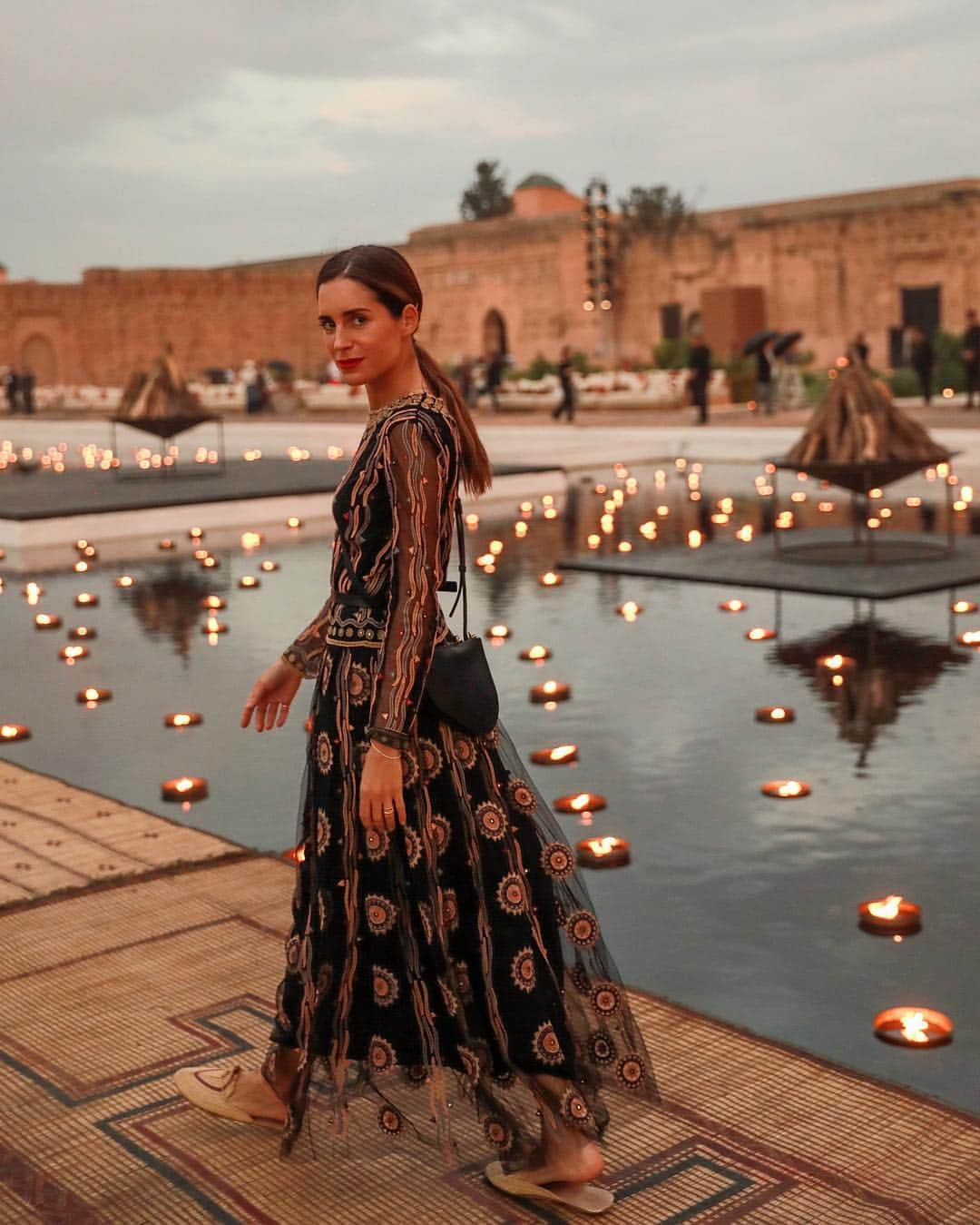 ガラ・ゴンザレスさんのインスタグラム写真 - (ガラ・ゴンザレスInstagram)「Congrats @dior and #MariaGraziaChiuri for putting together one of the most magical shows and for having me in Morocco to share these days in the best company #DiorCruise . 📷 @jeffthibodeauco」4月30日 20時41分 - galagonzalez