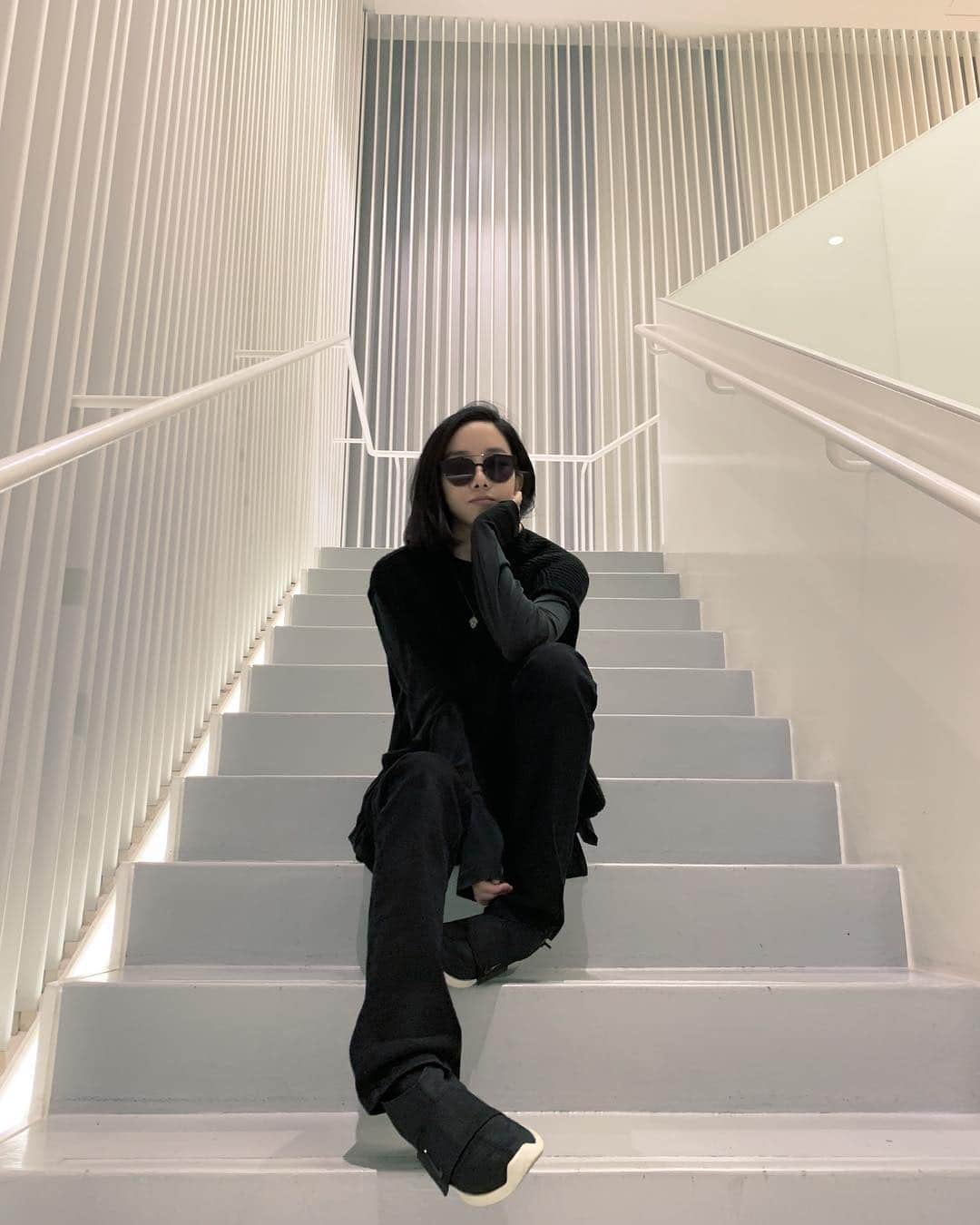 キム・ボヒョンのインスタグラム：「#NIKE 🖤 #FEAROFGOD」