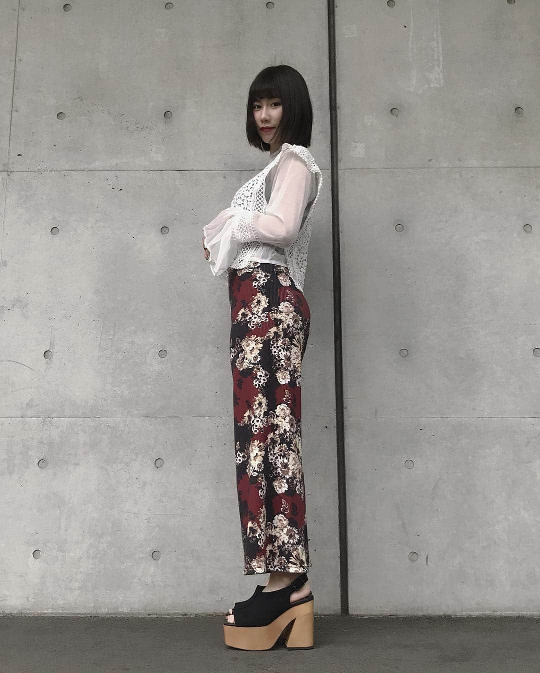 石田優美さんのインスタグラム写真 - (石田優美Instagram)「﻿ ﻿ ﻿ ﻿ 平成ありがとう☺︎﻿ ﻿ ﻿ ﻿ #ootd ﻿ #colony2139 ﻿ #narcissus﻿ #emoda」4月30日 20時41分 - yu_mi_1012