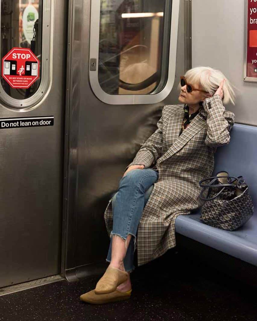 Accidental Iconさんのインスタグラム写真 - (Accidental IconInstagram)「Subway Series 4. #subway #travel #nyc #moving  #fashion #life #city Photo: Calvin」4月30日 20時44分 - iconaccidental