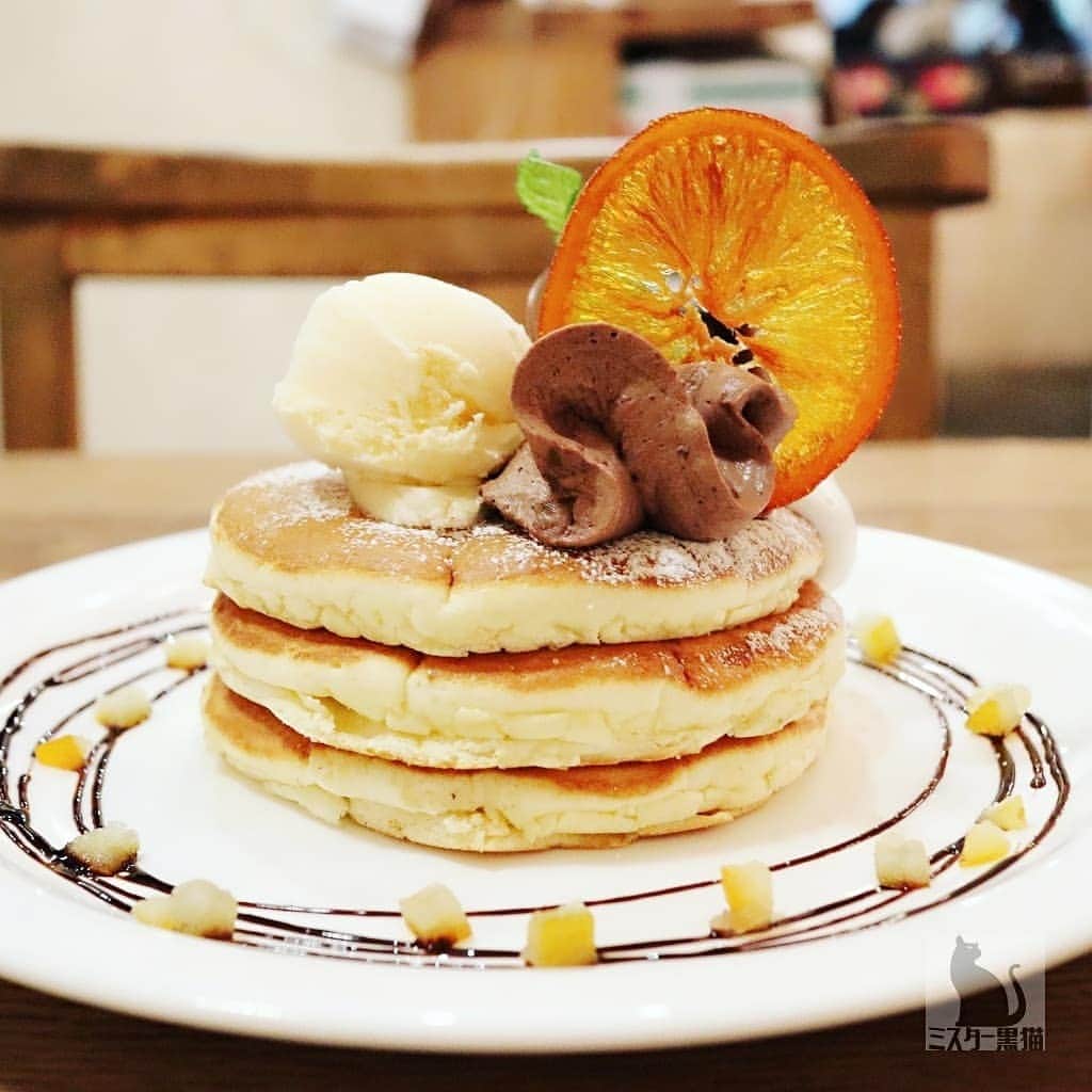 ミスター黒猫（黒猫仙人）のグルメインスタ