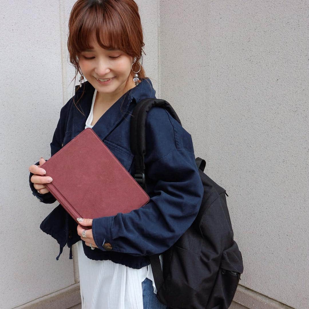 宮崎真梨子さんのインスタグラム写真 - (宮崎真梨子Instagram)「平成最後の日は、お友達とおでかけ♡お天気イマイチだったから、【Microsoft Surface Go】を持って行きました♡子供たち大好きな動画も見れるし、お絵かきもできるから便利♡息子もお気に入りです♡ ∵ ∵ #平成最後 #Surface #SurfaceGo #私らしい選択 #Microsoft #タブレット #ノートパソコン #ミヤマリ #vocest #vocemagazine #美容ブロガー #インフルエンサー #ママ #男の子ママ #ママモデル #サロモ #超未熟児ママ #美容 #健康 #綺麗になりたい #美容好きな人と繋がりたい #mamagirl」4月30日 21時18分 - miyamari92