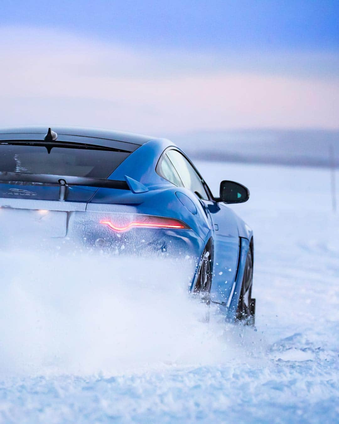 Jaguarさんのインスタグラム写真 - (JaguarInstagram)「A spectacular sub-zero performance on the edge of the #ArcticCircle.  #Jaguar #FTYPE #SVR #Luxury #Performance #SportsCar #SuperCar #V8 #JaguarExperience #IceAcademy #Arjeplog #Sweden #CarsofInstagram #InstaCar #SV #SpecialVehicleOperations」4月30日 21時27分 - jaguar