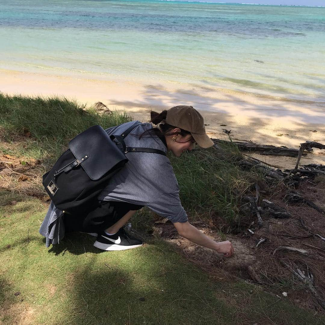 高橋麻美さんのインスタグラム写真 - (高橋麻美Instagram)「普段使いはもちろん 旅行先でも大活躍のリュック✨  このGWのキャンペーンで アドレスタグとトートバックもらえるよ^ ^  http://gastonluga.com/ 15%offディスカウントコード:charmy421  #gastonluga #ガストンルーガ #リュック #bag #送料無料」4月30日 21時47分 - charmy421