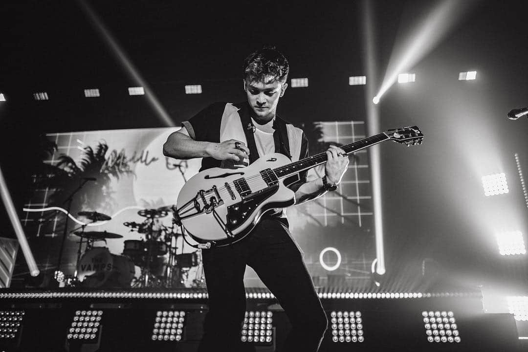 The Vampsさんのインスタグラム写真 - (The VampsInstagram)「Amazing to be back. #FourCornersTour」4月30日 22時00分 - thevamps