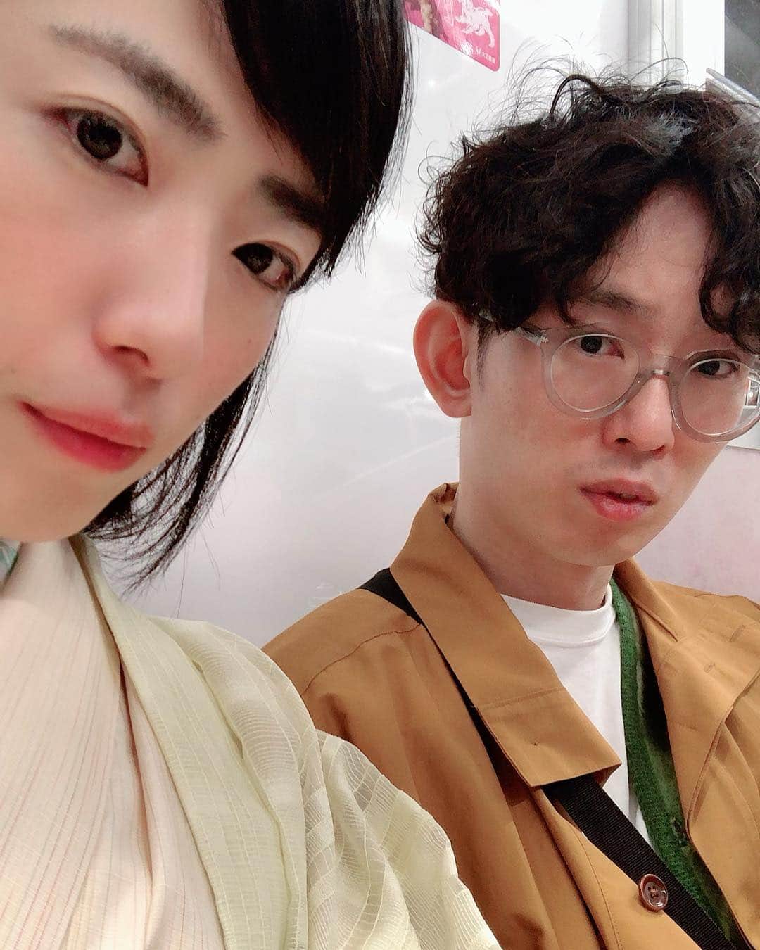 馬渕史香のインスタグラム：「この時間になると、"平成最後"ってだけで、全てが感慨深いですね  自分の記憶にあるほとんどは平成に起きたことで、その時代が終わって、新しい時代が始まるんやね なんだか今までに味わったことない不思議な気持ちです😳  平成ありがとうございます 令和よろしくお願します  #あしざわ家」
