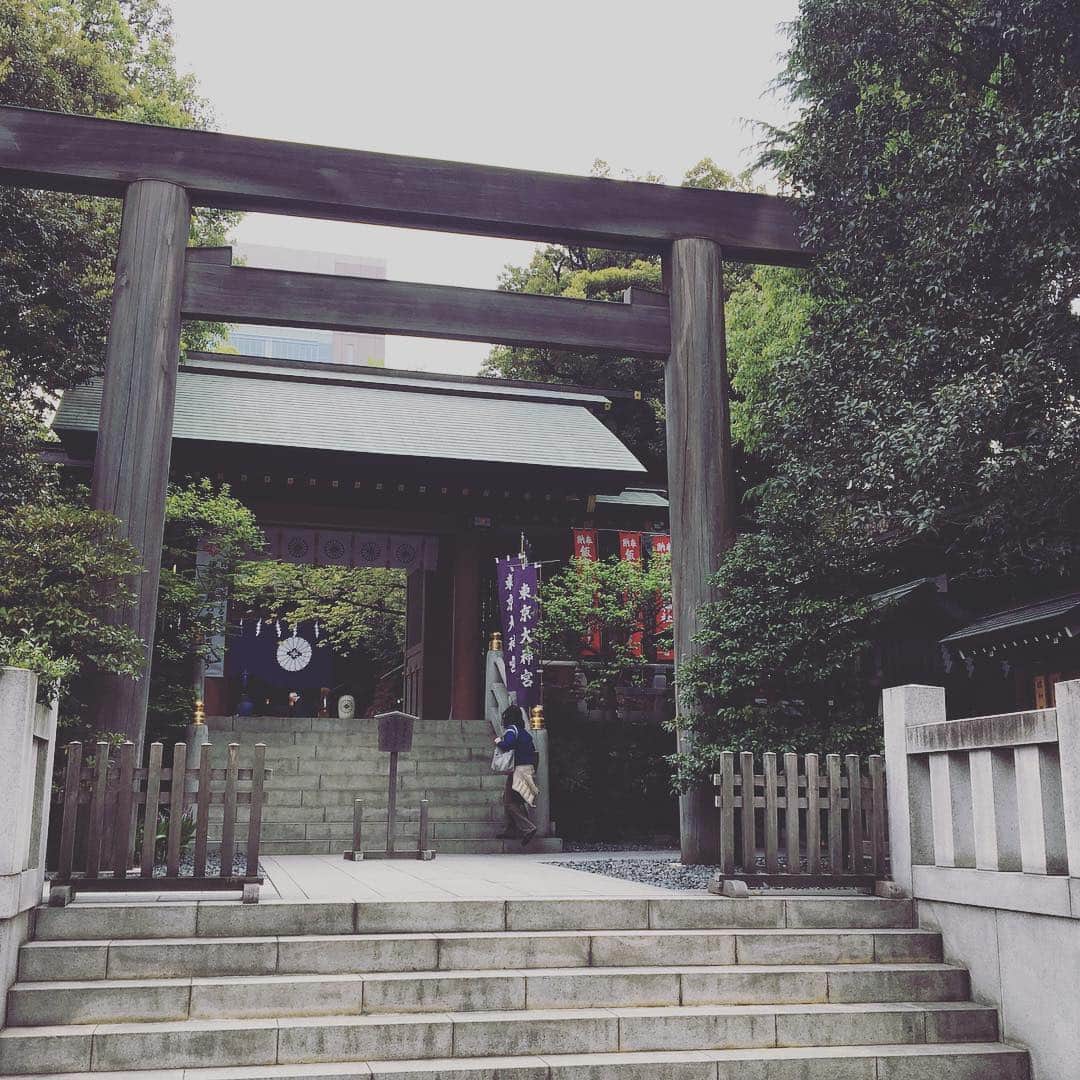 千眼美子さんのインスタグラム写真 - (千眼美子Instagram)「紫。」4月30日 22時18分 - yoshiko_sengen