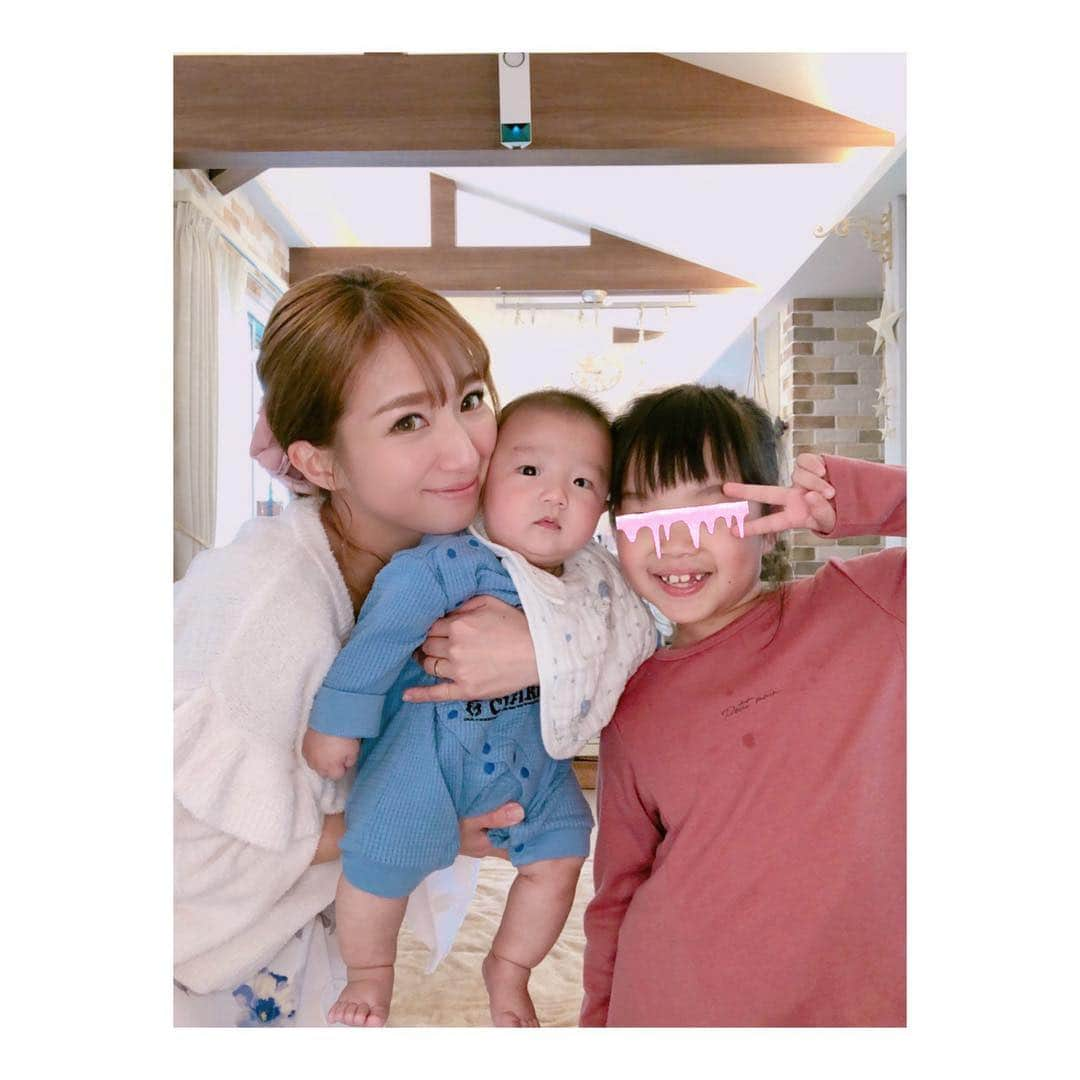 辻希美さんのインスタグラム写真 - (辻希美Instagram)「👱🏻‍♀️👶👧🏼💕"」4月30日 22時21分 - tsujinozomi_official