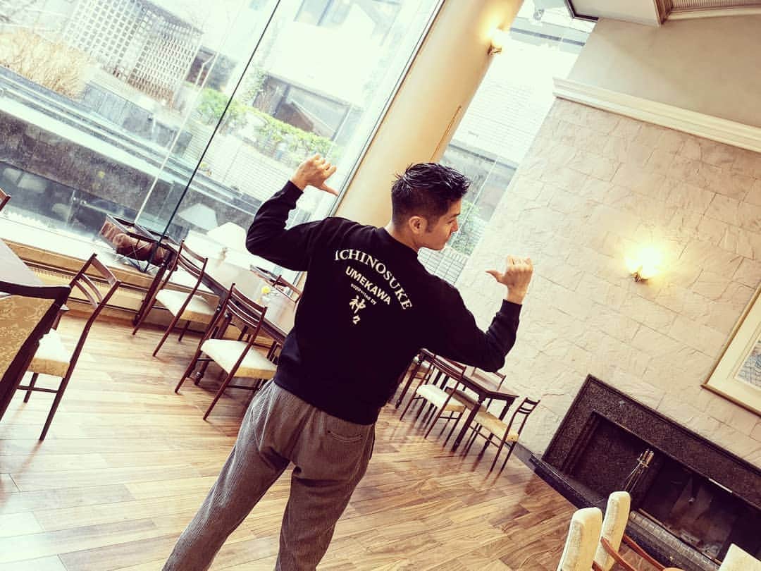 梅川壱ノ介（舞踊家）のインスタグラム：「平成から令和の時代へ、、、 実りある時代になりますように  UMEKAWAICHINOSUKE supported by 神々  #梅川壱ノ介  #舞踊家 #神々 #プロデュース #コラボ #東京 #umekawaichinosuke #product」