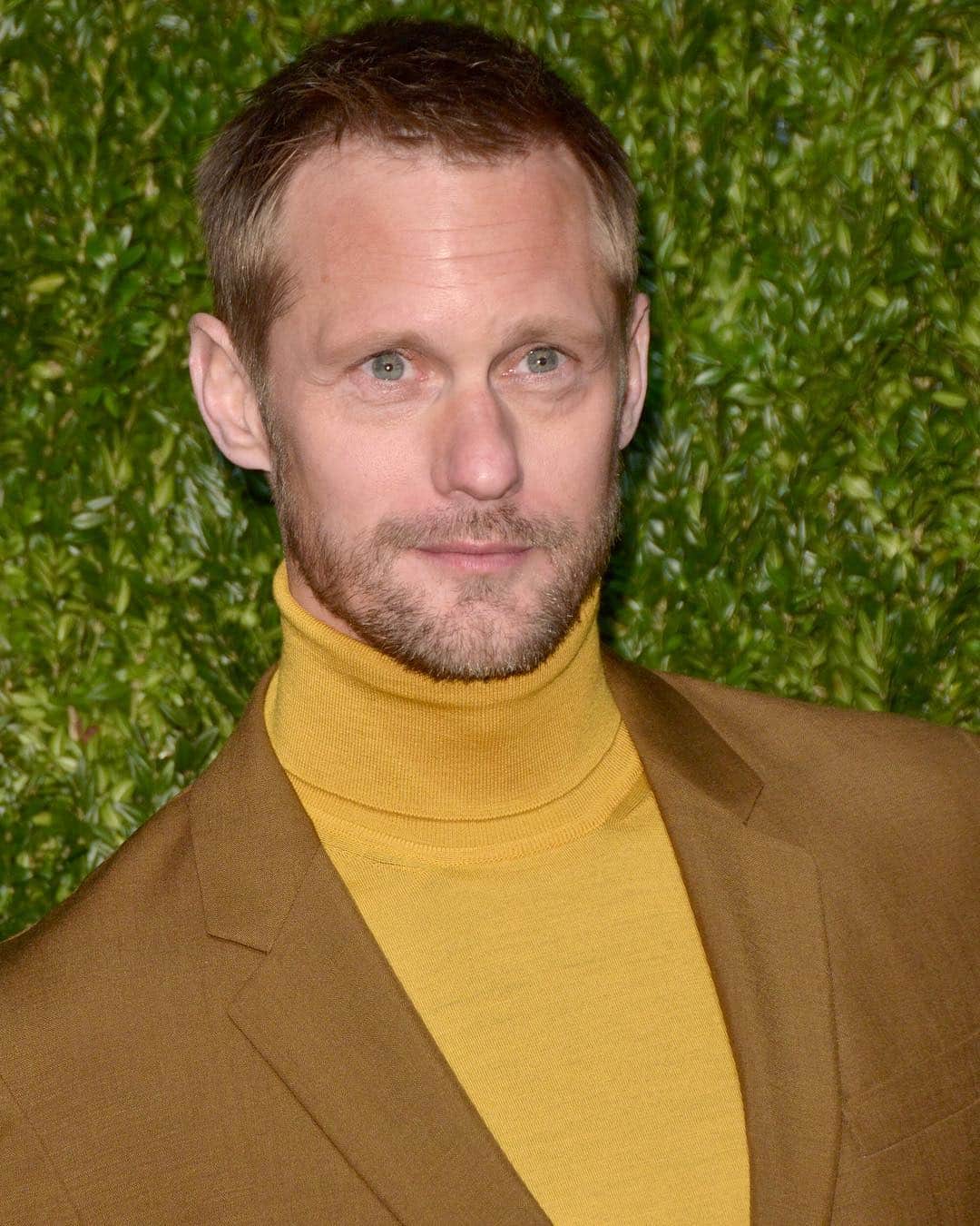 Just Jaredさんのインスタグラム写真 - (Just JaredInstagram)「Alexander Skarsgard looking dapper at @chanelofficial’s @tribecafilmfestival Artists Dinner! See more on JustJared.com #AlexanderSkarsgard #TribecaFilmFestival2019 Photos: WENN / Startraksphoto」4月30日 22時53分 - justjared