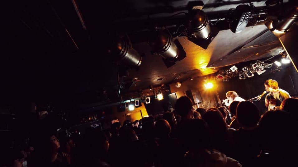 伊丸岡亮太さんのインスタグラム写真 - (伊丸岡亮太Instagram)「新宿marble、平成最後のライブ、弾き語りでしたが来てくれたみんなありがとう！亮太 次は令和にゃー！！！！がお！byみかん🍊」4月30日 22時47分 - ryota_imaruoka